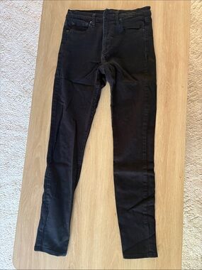GAP Women's Skinny Jeans in Black